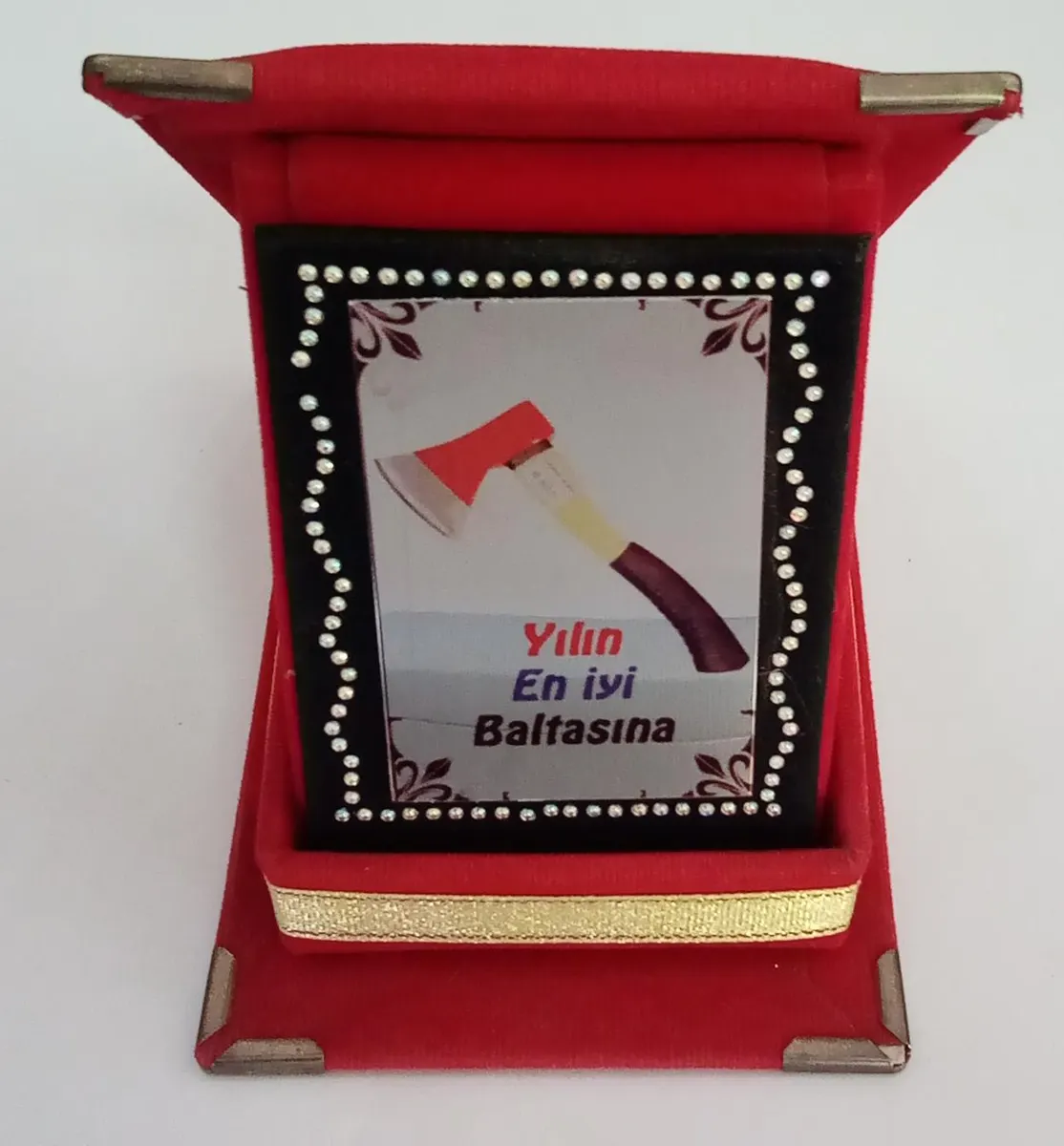 MİNİ PLAKET ( 8 cm x 11,5 cm ) - YILIN EN İYİ BALTASINA