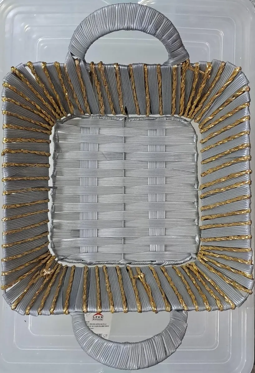 LEVA EKMEK SEPETİ KARE TU-4639 ( 25 x 25 x 7 cm ) 2