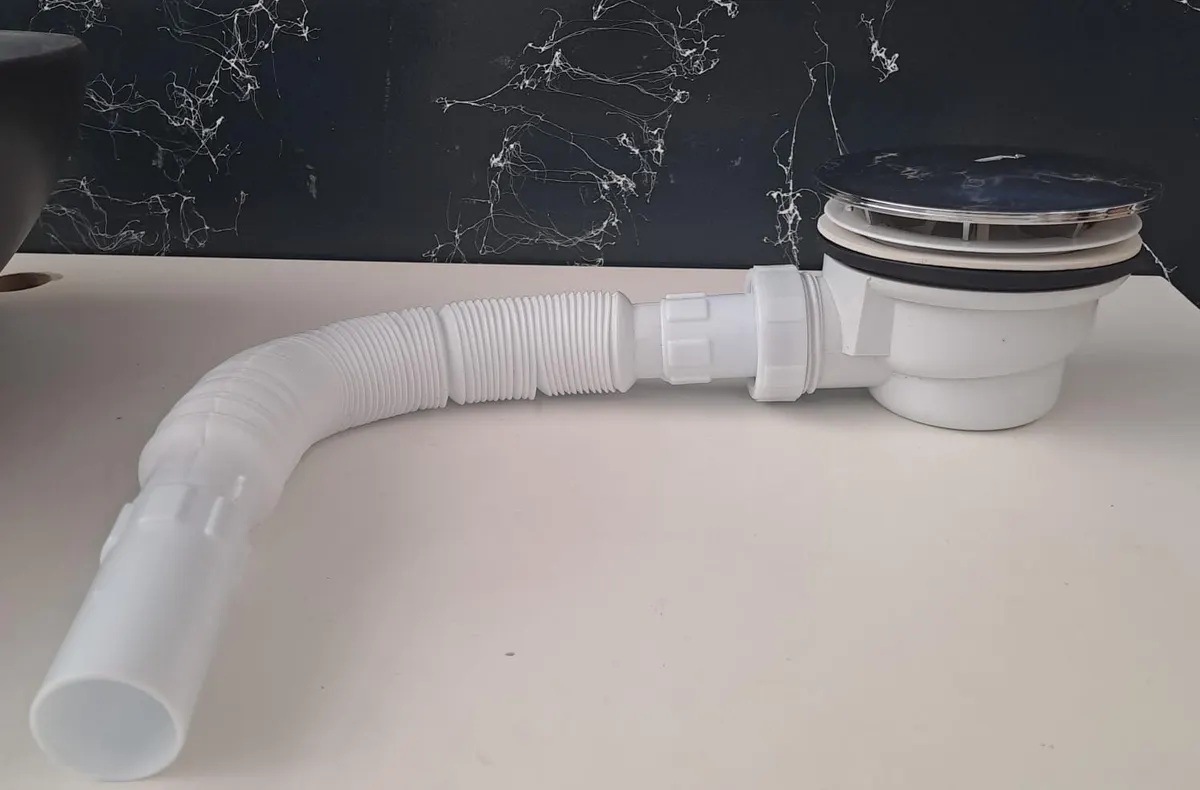 KROM DUŞ Trobleni 120 LİK Taslı Körüklü Ø 32 LİK Çıkışlı ( ASET )