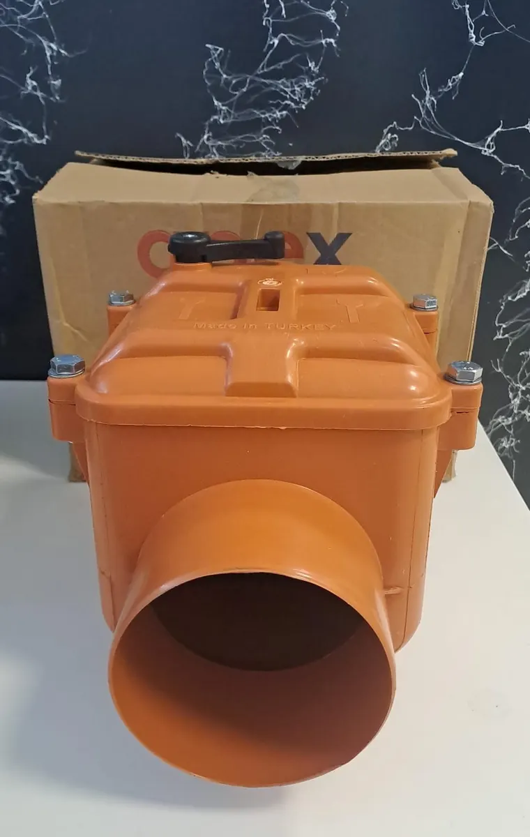 PVC Çekvalf Ø125 Kilitli 3