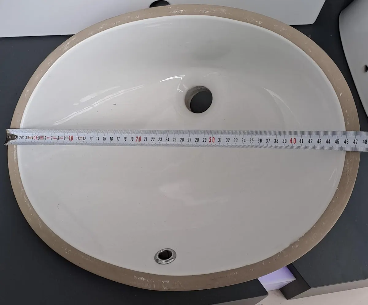 Hilton OVAL Lavabo 37X47 Turaser 5