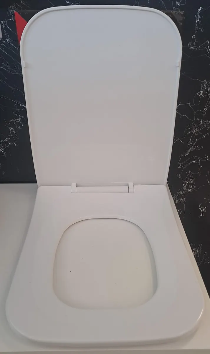 FATEX SAFİR SOFT ( 36 x 45 cm ) YAVAŞ KAPANAN PLASTİK KLOZET KAPAĞI 6