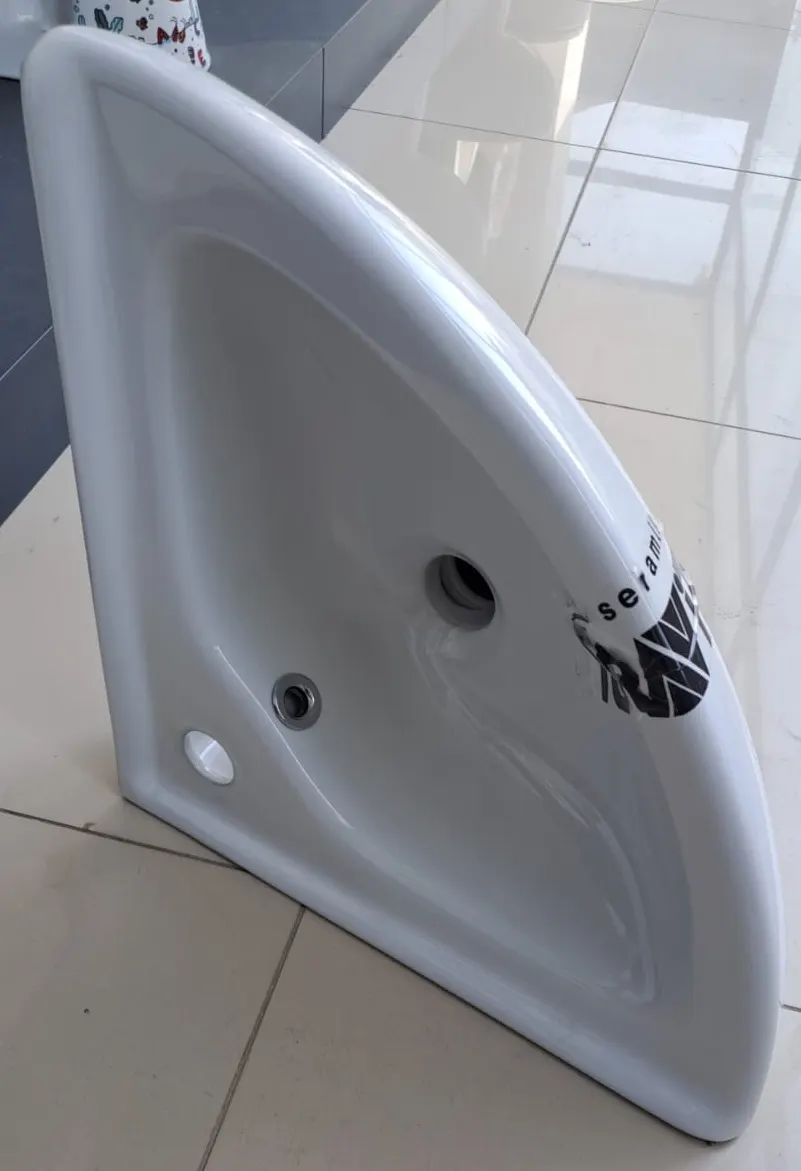 KÖŞE LAVABO 40X40cm TURAVİT 4