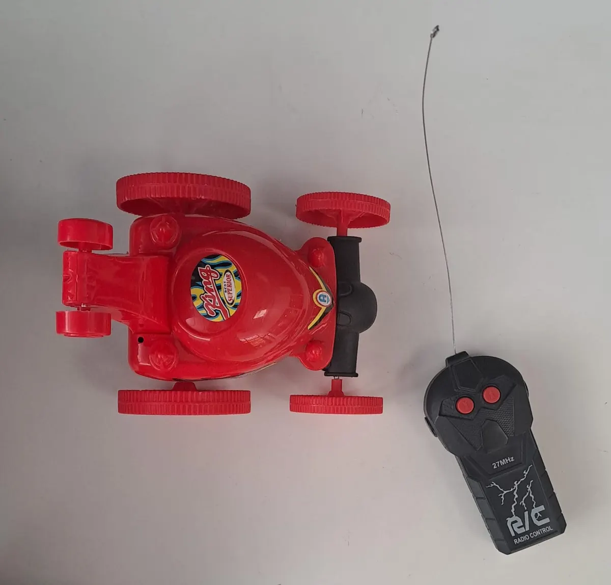 Şirin Oyuncak - Tıppıng Stunt CAR - Uzaktan Kumandalı Pilli Çılgın Araba Sr038 ( İleri - GERİ ) 4