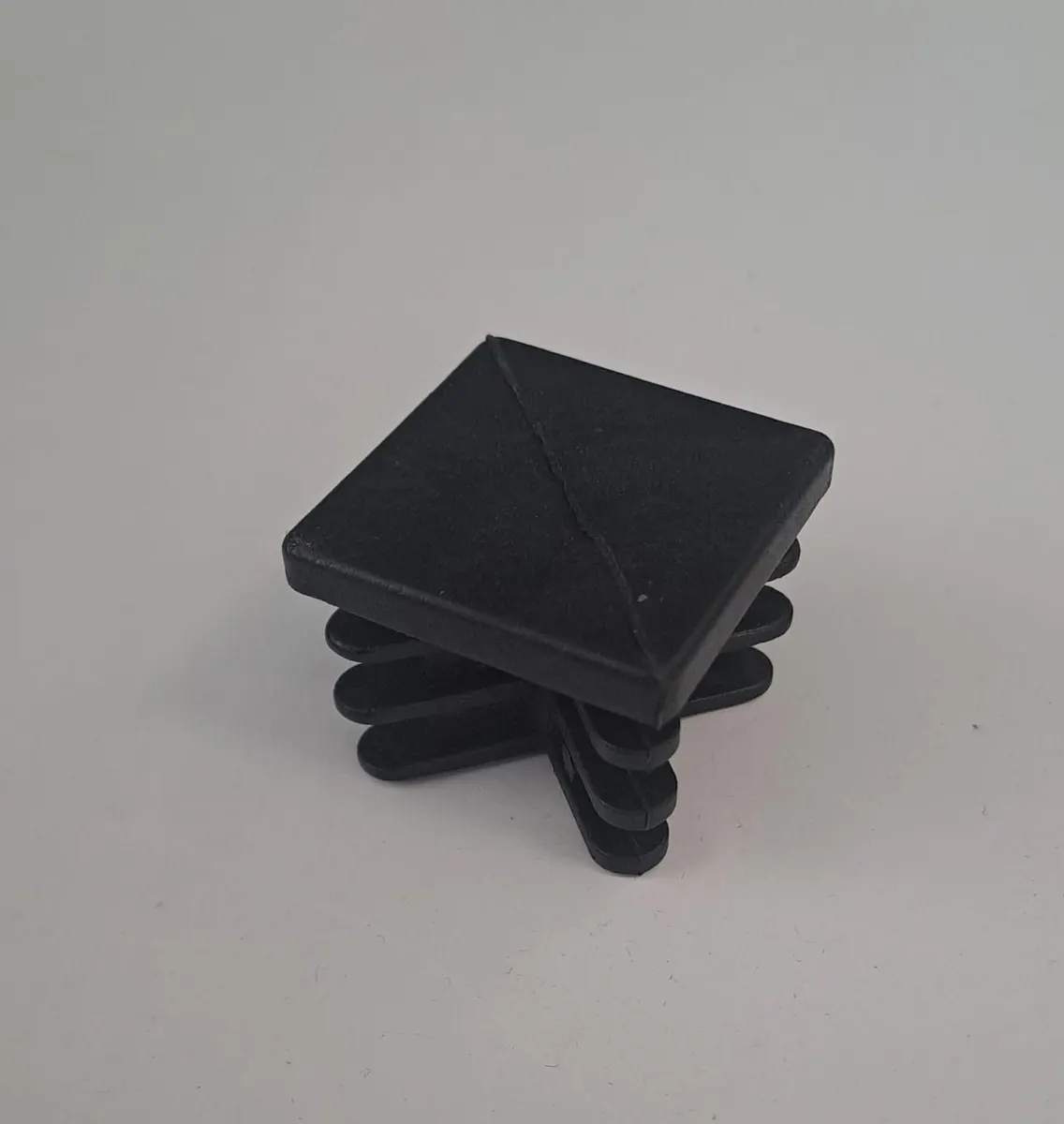 30x30 PLASTİK AYAK İÇTEN GEÇMELİ